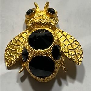 Huge Doreen Ryan signed bumblebee brooch with black crystals
